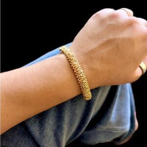 Elegant Gold Bracelet for Women